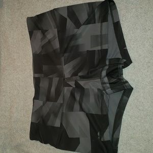 Champion Powertrain Spandex athletic shorts, size large, black gray pattern